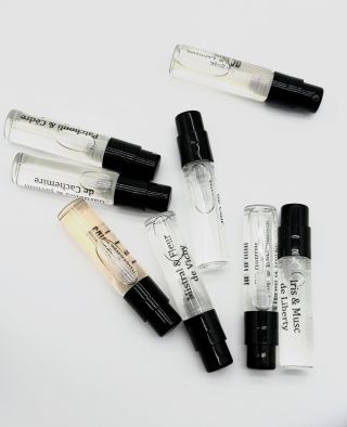 Objevte svou oblíbenou vůni! ✨🌿 Nejste si jistí, která z našich vůní pH Fragrances bude ta pravá pro váš šatník? Máme pro...